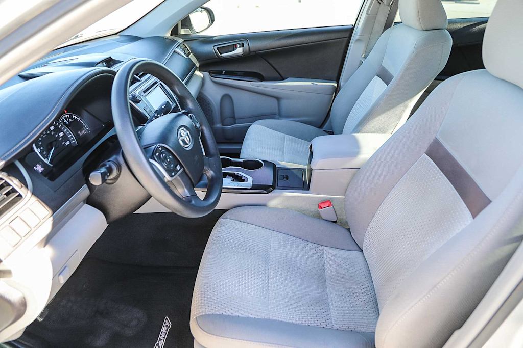 Thumbnail: 2014 Toyota Camry - 10