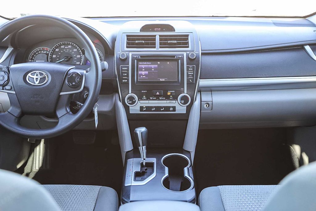 Thumbnail: 2014 Toyota Camry - 8