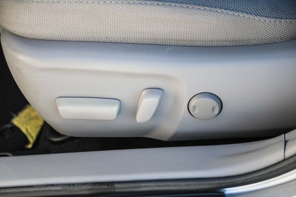 Thumbnail: 2014 Toyota Camry - 22