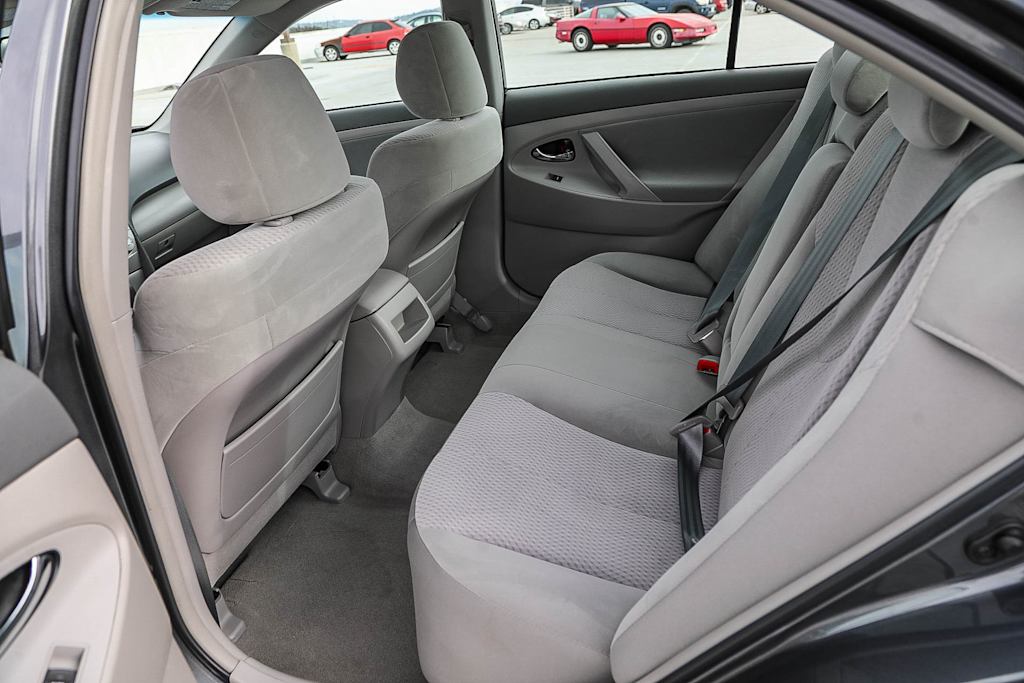 Thumbnail: 2010 Toyota Camry - 11