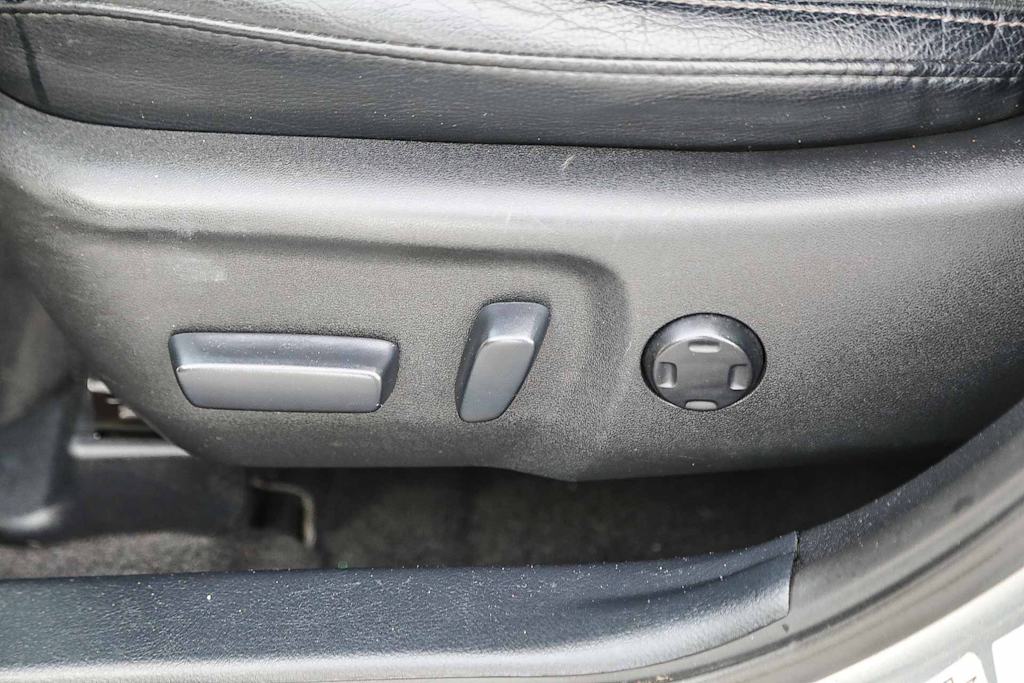 Thumbnail: 2015 Toyota Avalon - 22