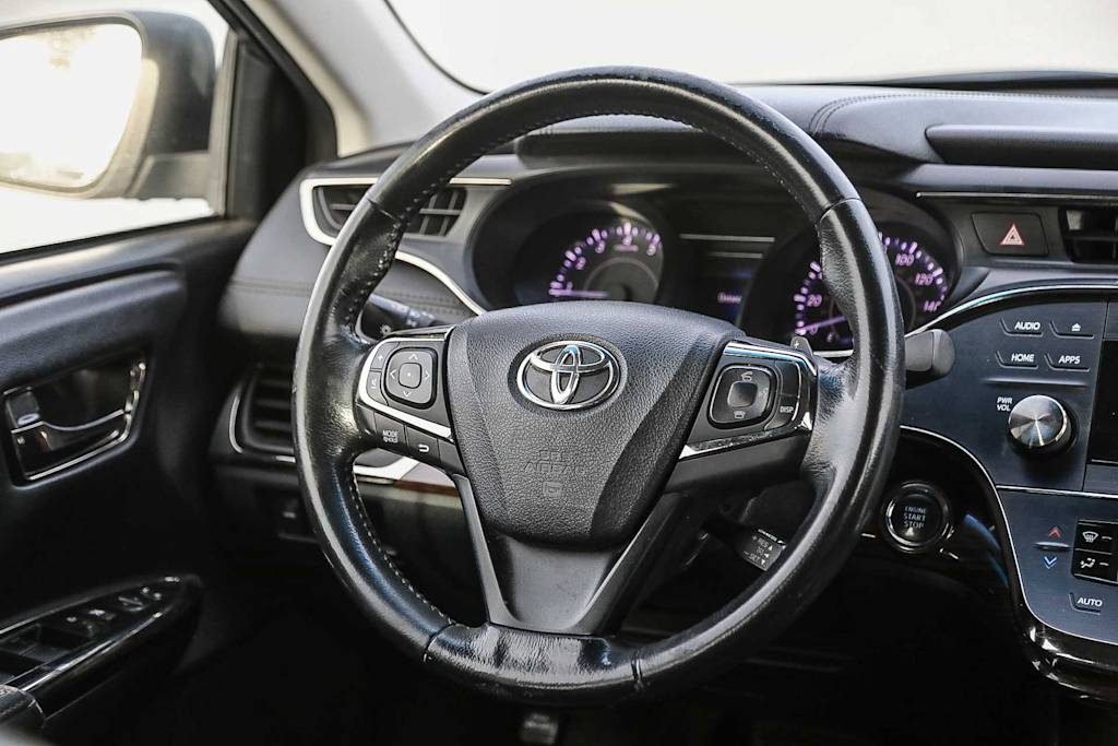 Thumbnail: 2015 Toyota Avalon - 12