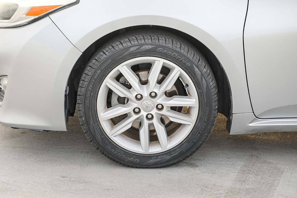 Thumbnail: 2015 Toyota Avalon - 6