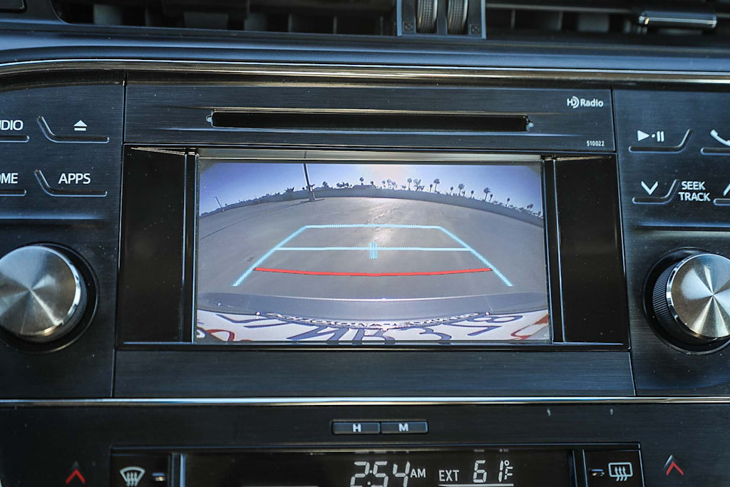 Thumbnail: 2015 Toyota Avalon - 13