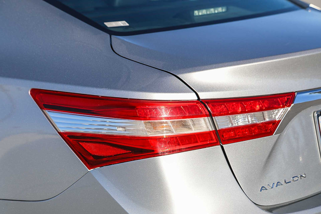 Thumbnail: 2015 Toyota Avalon - 20