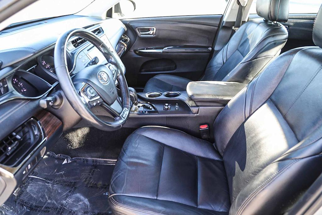 Thumbnail: 2015 Toyota Avalon - 10