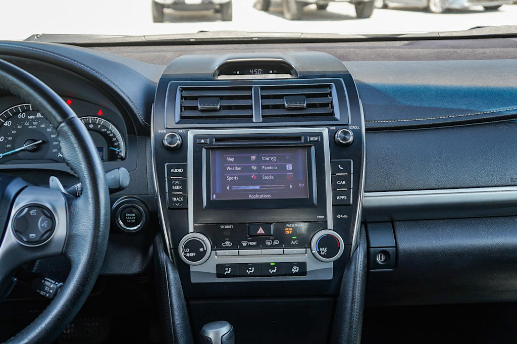 Thumbnail: 2012 Toyota Camry - 13