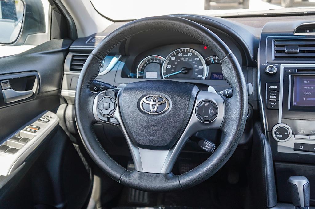 Thumbnail: 2012 Toyota Camry - 9