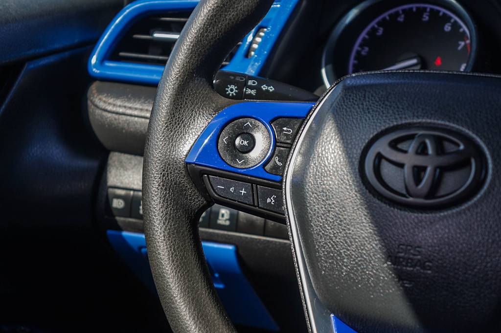 Thumbnail: 2020 Toyota Camry - 24