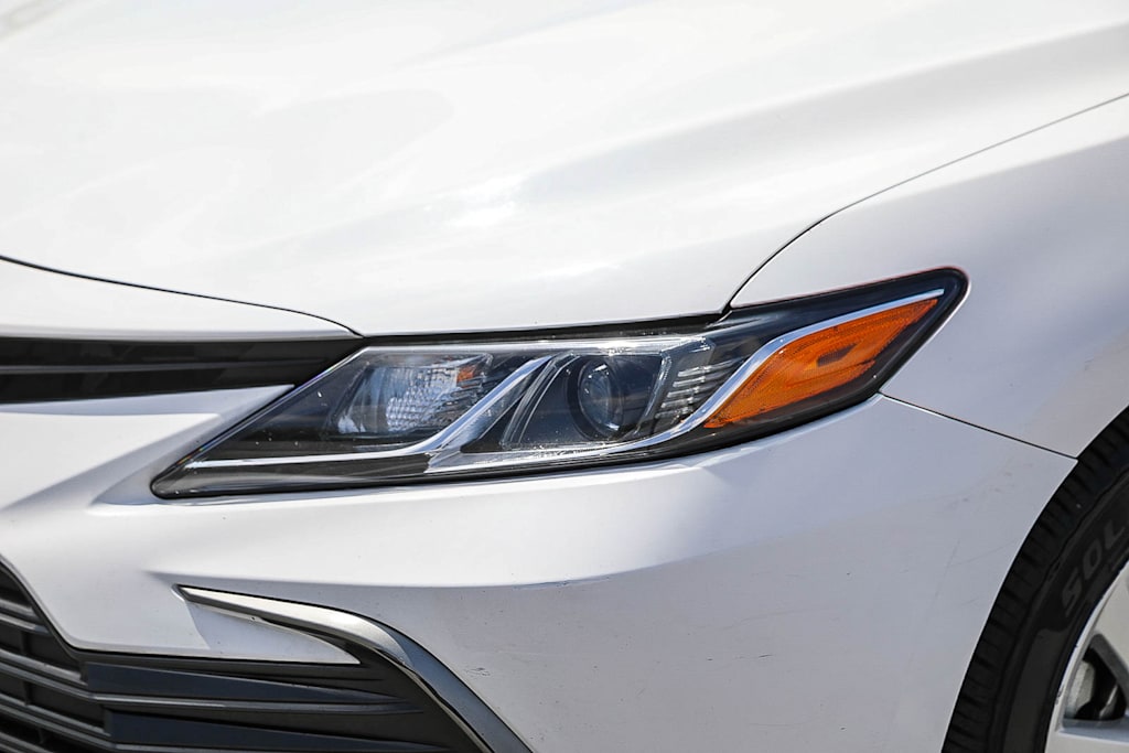 Thumbnail: 2022 Toyota Camry - 17