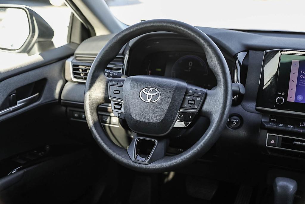 Thumbnail: 2025 Toyota Camry - 12