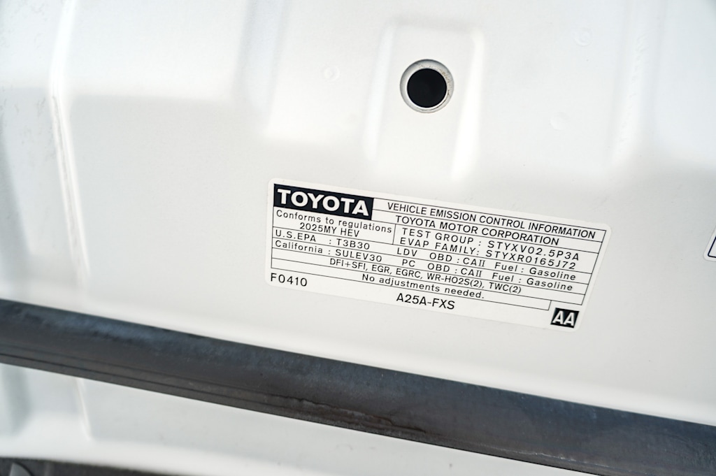 Thumbnail: 2025 Toyota Camry - 17