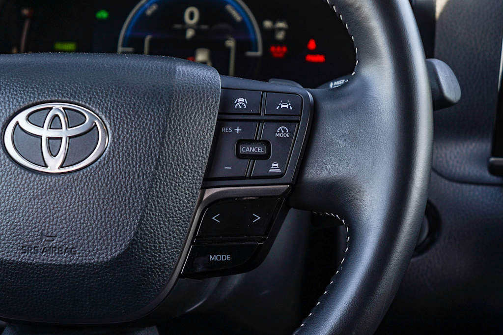 Thumbnail: 2025 Toyota Camry - 25