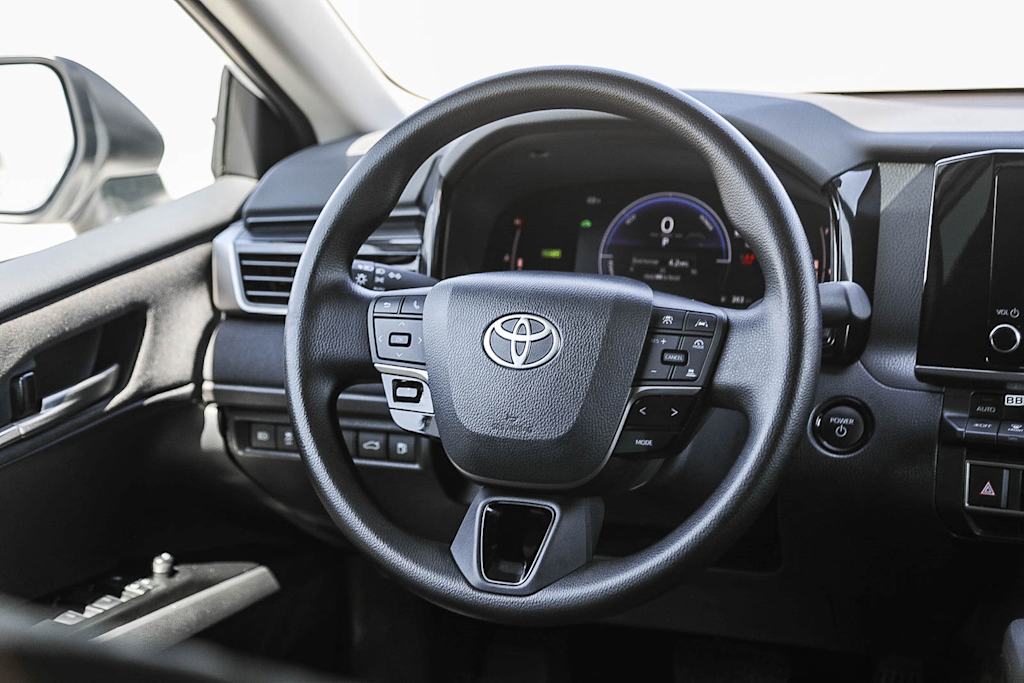 Thumbnail: 2025 Toyota Camry - 12