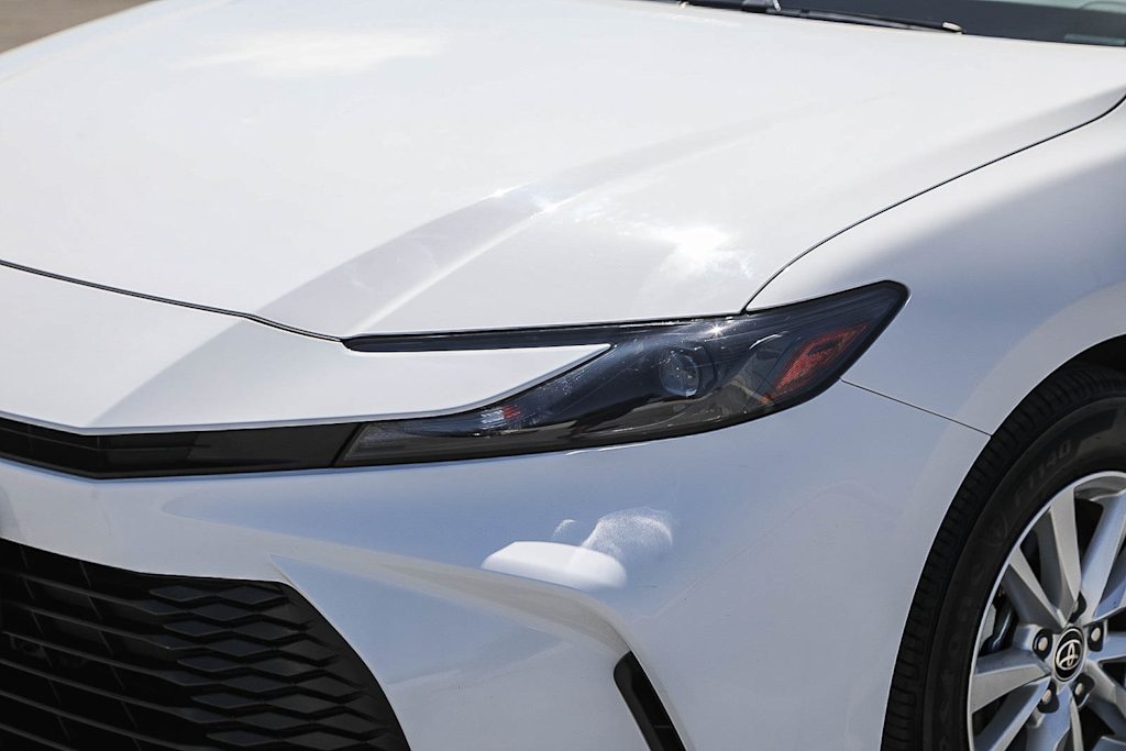 Thumbnail: 2025 Toyota Camry - 19