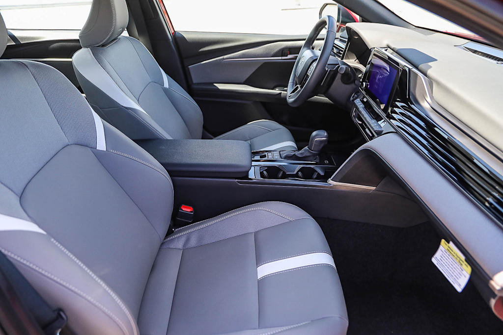Thumbnail: 2026 Toyota Camry - 9