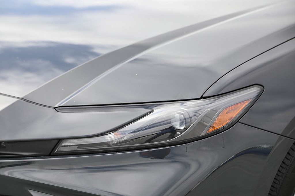 Thumbnail: 2025 Toyota Camry - 17