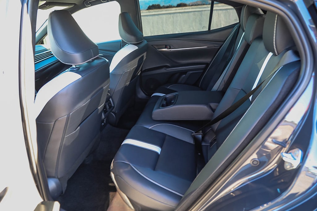 Thumbnail: 2025 Toyota Camry - 11