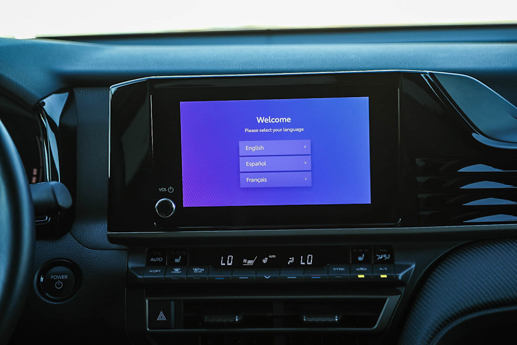 Thumbnail: 2025 Toyota Camry - 13