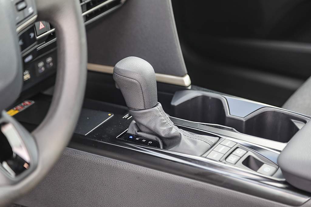 Thumbnail: 2026 Toyota Camry - 15