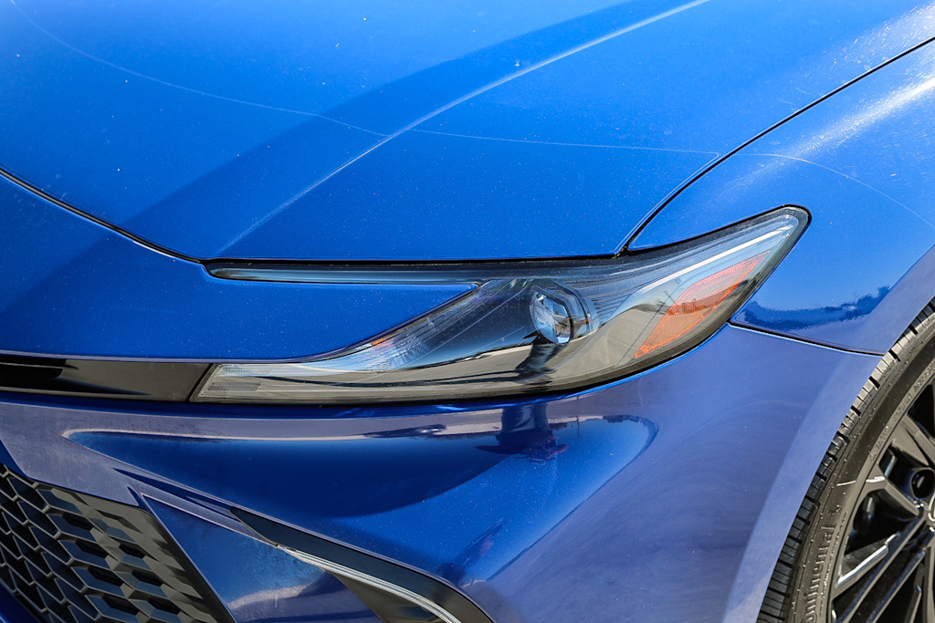 Thumbnail: 2025 Toyota Camry - 18