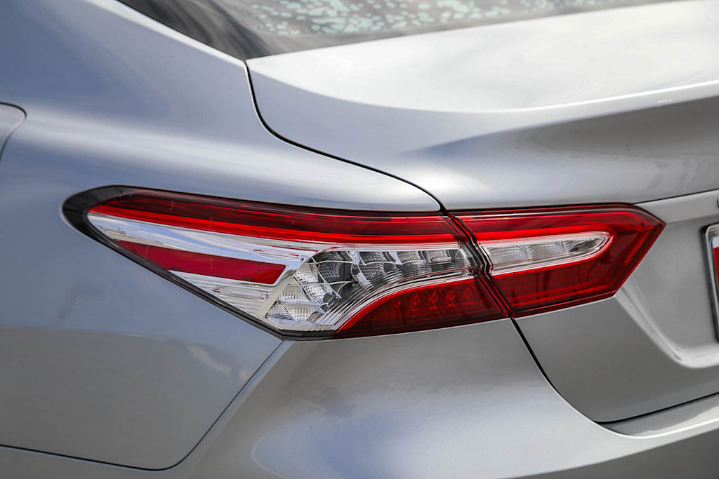 Thumbnail: 2020 Toyota Camry - 6