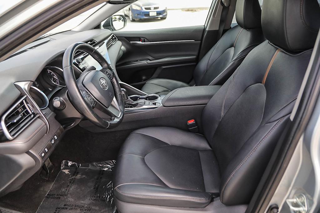 Thumbnail: 2020 Toyota Camry - 11