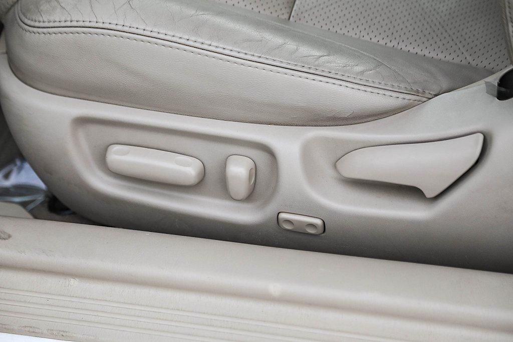 Thumbnail: 2008 Toyota Camry Solara - 24