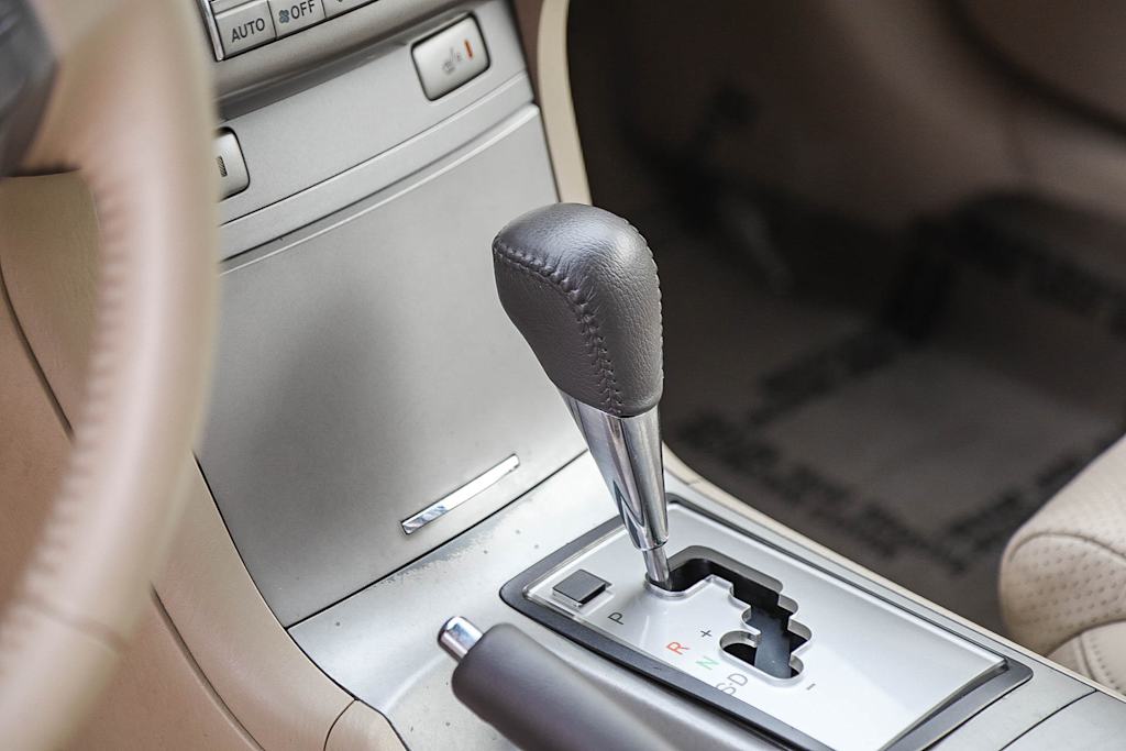 Thumbnail: 2008 Toyota Camry Solara - 14