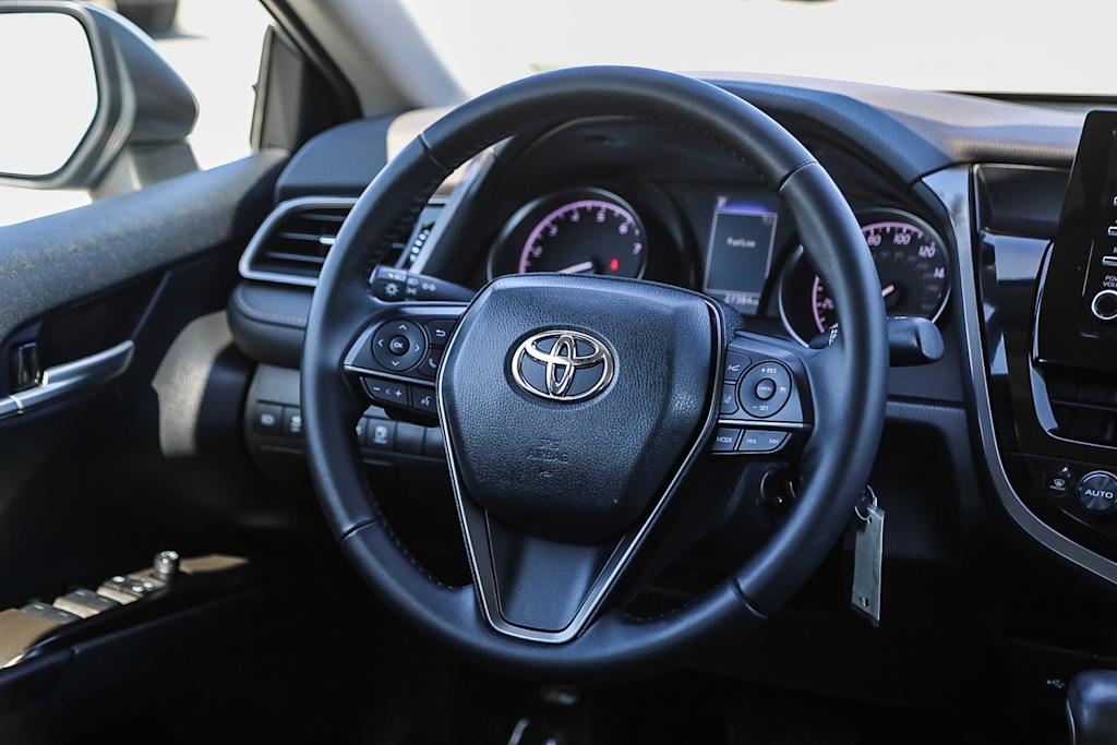 Thumbnail: 2023 Toyota Camry - 12