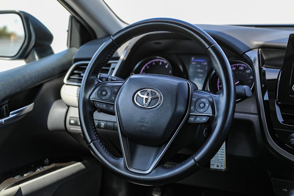 2021 Toyota Camry SE 12