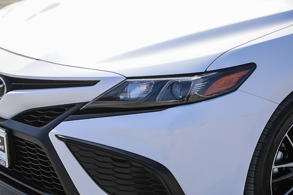 Thumbnail: 2023 Toyota Camry - 19