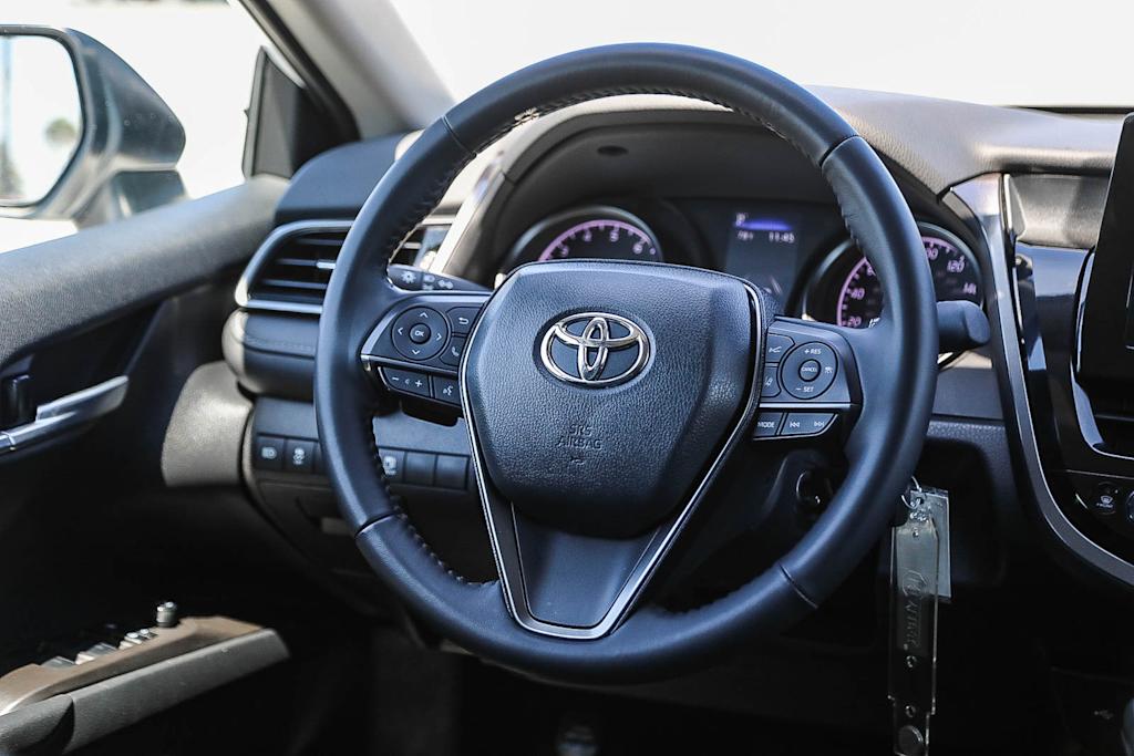 Thumbnail: 2024 Toyota Camry - 12