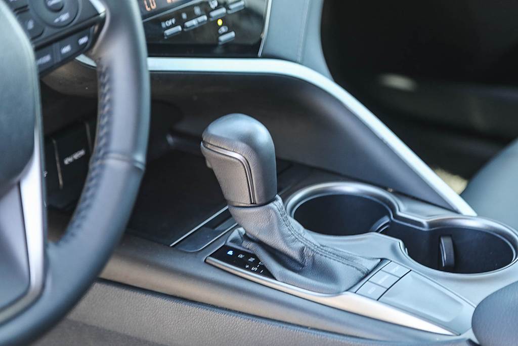 Thumbnail: 2024 Toyota Camry - 14