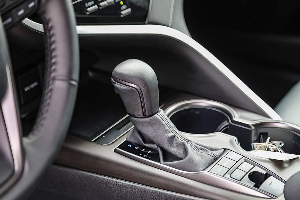 Thumbnail: 2024 Toyota Camry - 14