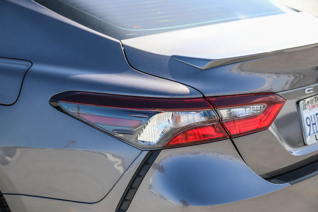 2023 Toyota Camry SE 19