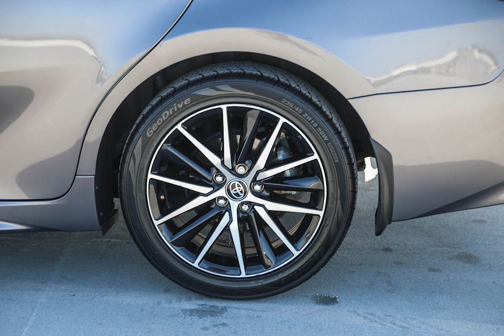 2023 Toyota Camry SE 20
