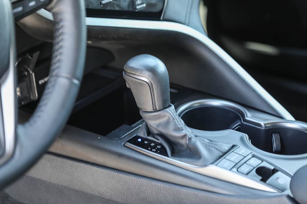 2023 Toyota Camry SE 13