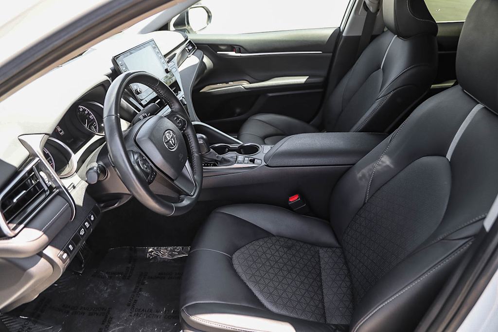 Thumbnail: 2024 Toyota Camry - 10