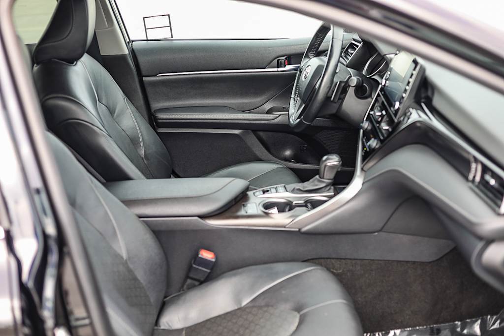 Thumbnail: 2021 Toyota Camry - 9