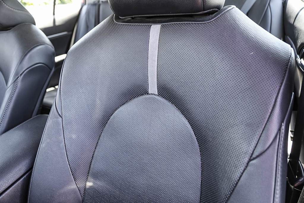 Thumbnail: 2023 Toyota Camry - 25