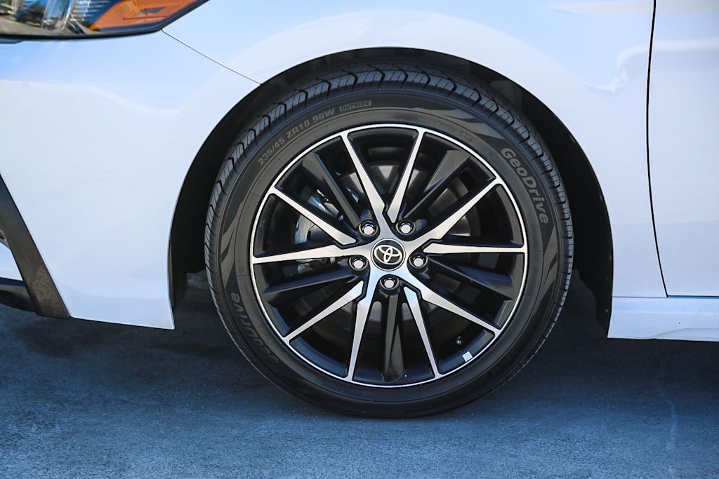 Thumbnail: 2024 Toyota Camry - 6