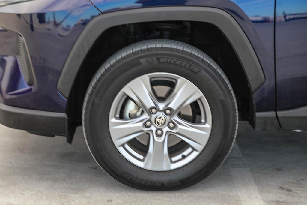 Thumbnail: 2024 Toyota RAV4 - 6