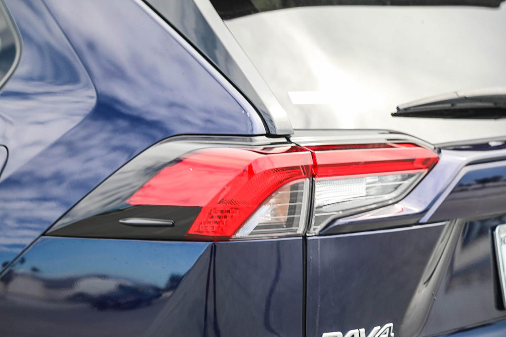 Thumbnail: 2024 Toyota RAV4 - 20