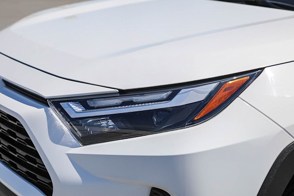 Thumbnail: 2025 Toyota RAV4 - 18