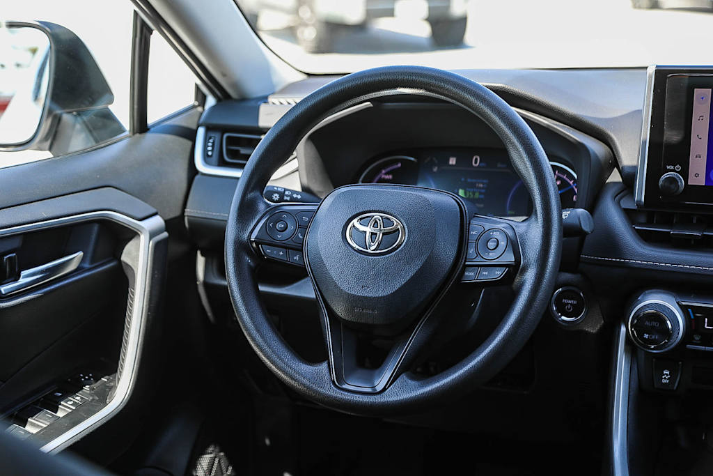Thumbnail: 2025 Toyota RAV4 - 11