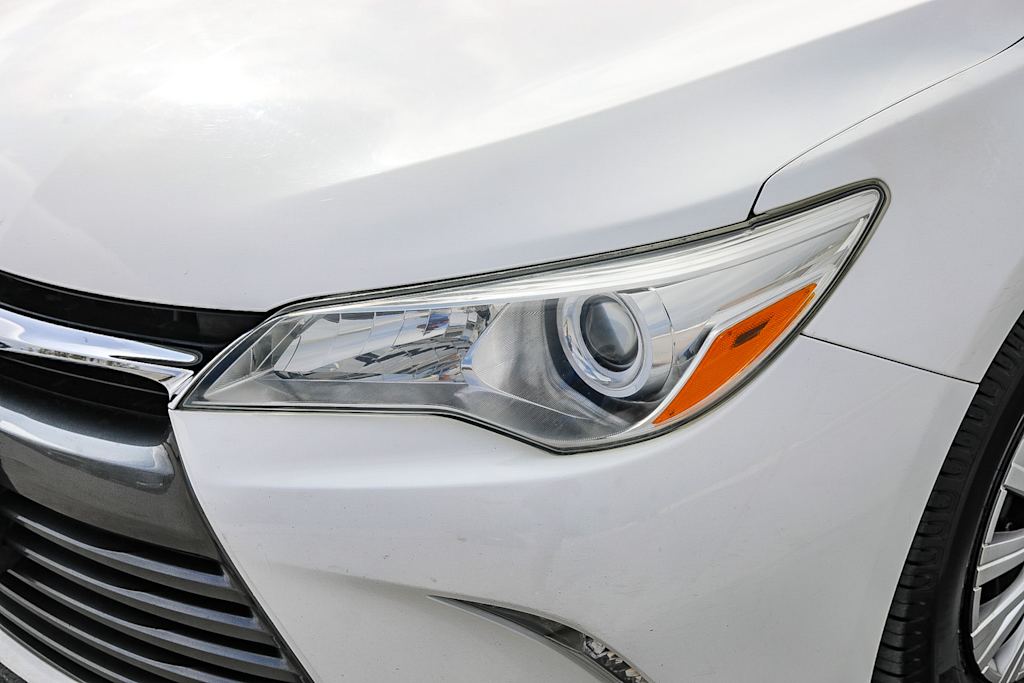 Thumbnail: 2015 Toyota Camry - 19