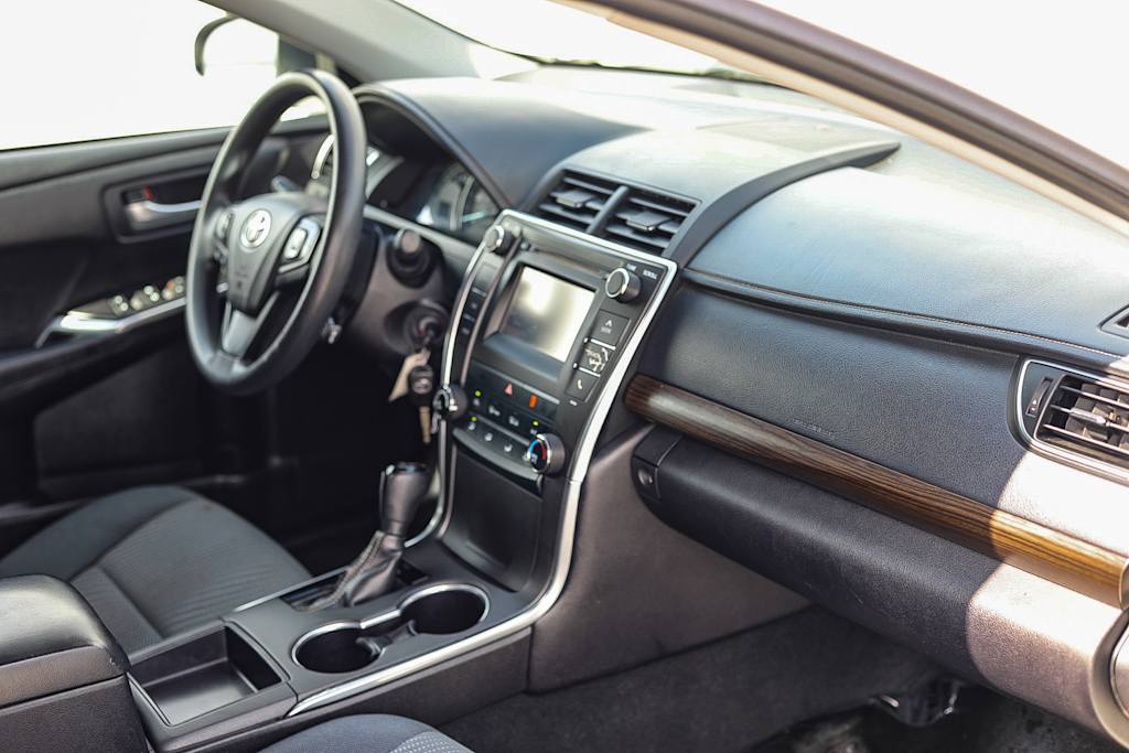 Thumbnail: 2015 Toyota Camry - 8