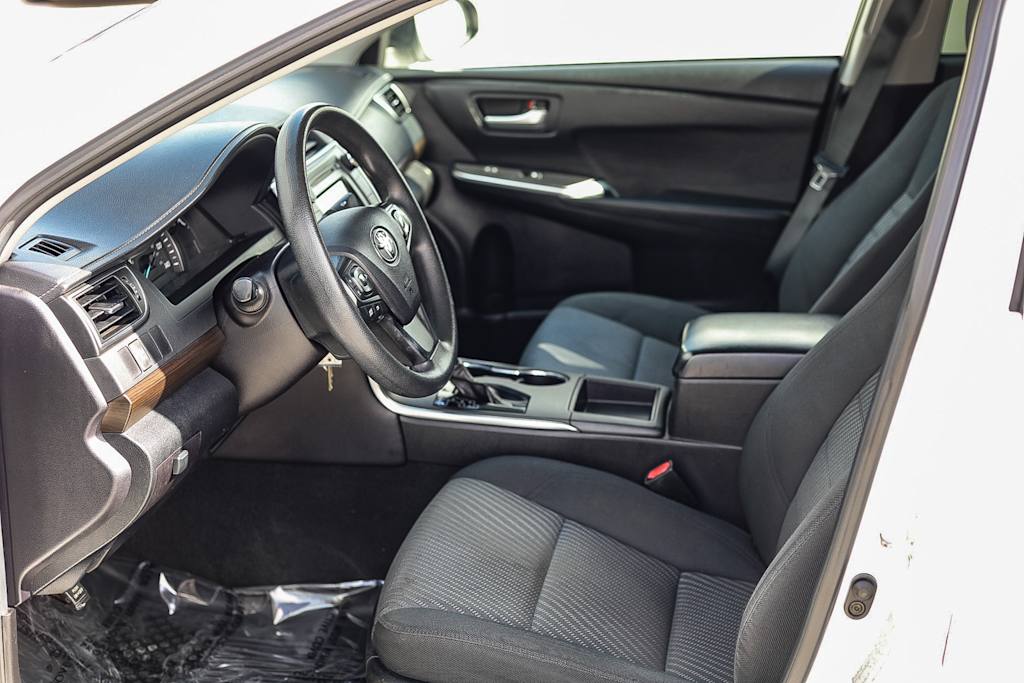 Thumbnail: 2015 Toyota Camry - 10