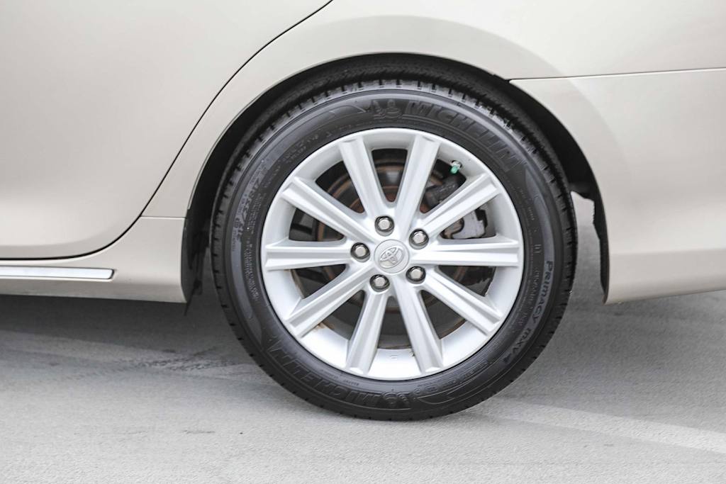 Thumbnail: 2013 Toyota Camry - 22